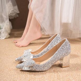 ��ʽ��Ь����Ь2023���¿�ˮ����Ƭ�tɫ�Y����̴ָ����^�ЋD��Ь