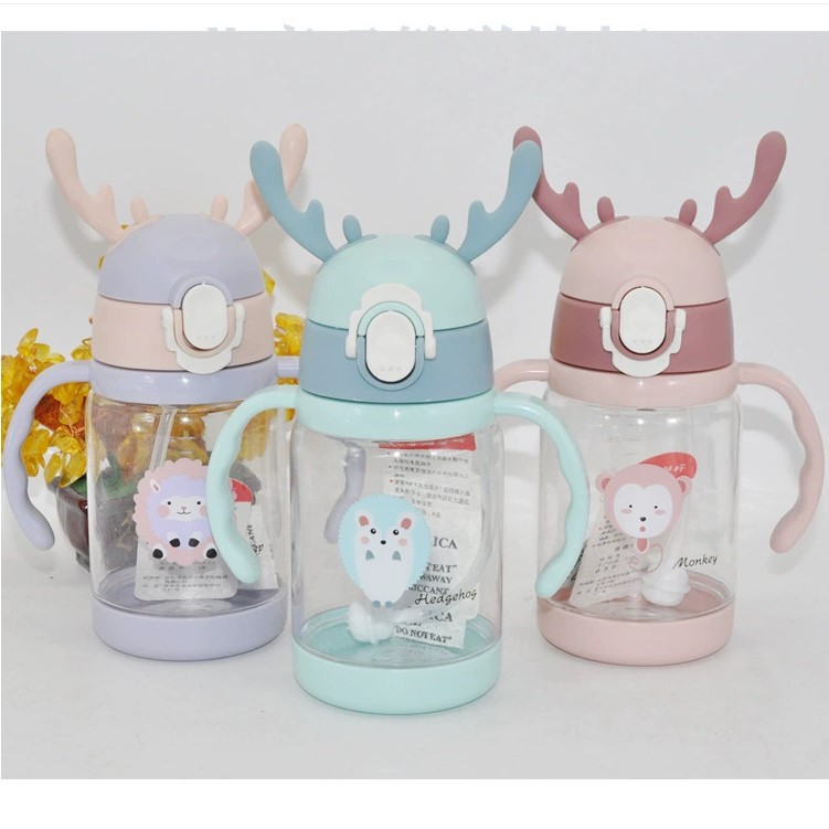 Fábrica al por mayor de canicas de paja taza de agua bebé beber taza de plástico jardín de infantes niños con mango bebé taza de beber