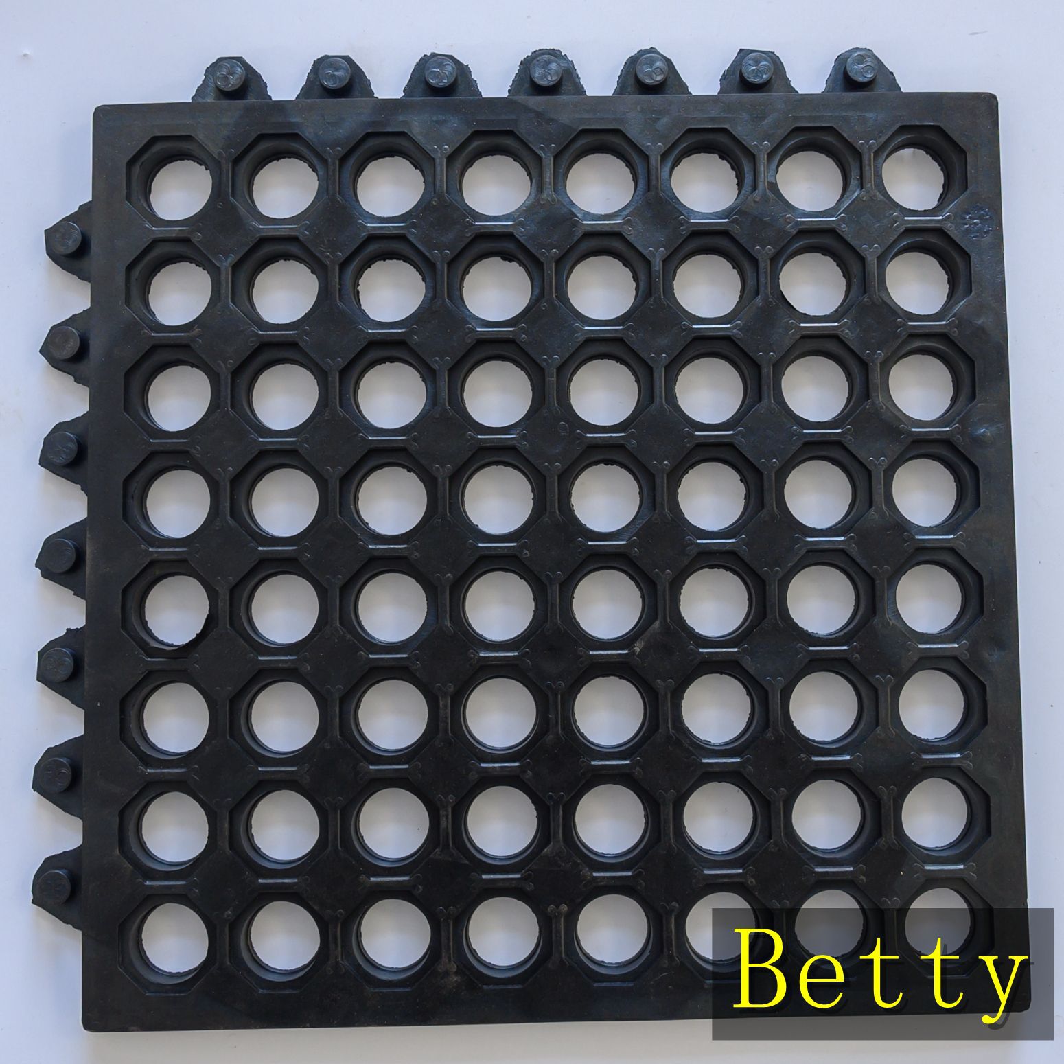 BETTY可拼接300*300毫米12个厚小尺寸自锁防止滑倒网格地垫