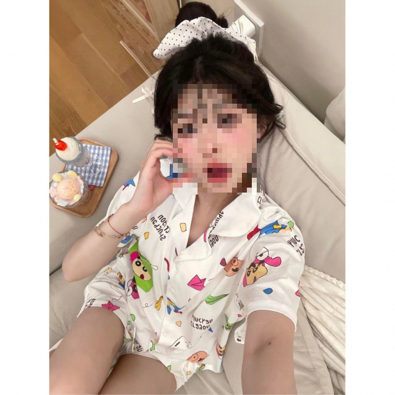 日本のスリーピースクレヨンしんちゃんパジャマ女性のための夏薄い半袖ズボンかわいい漫画学生ホーム服|undefined