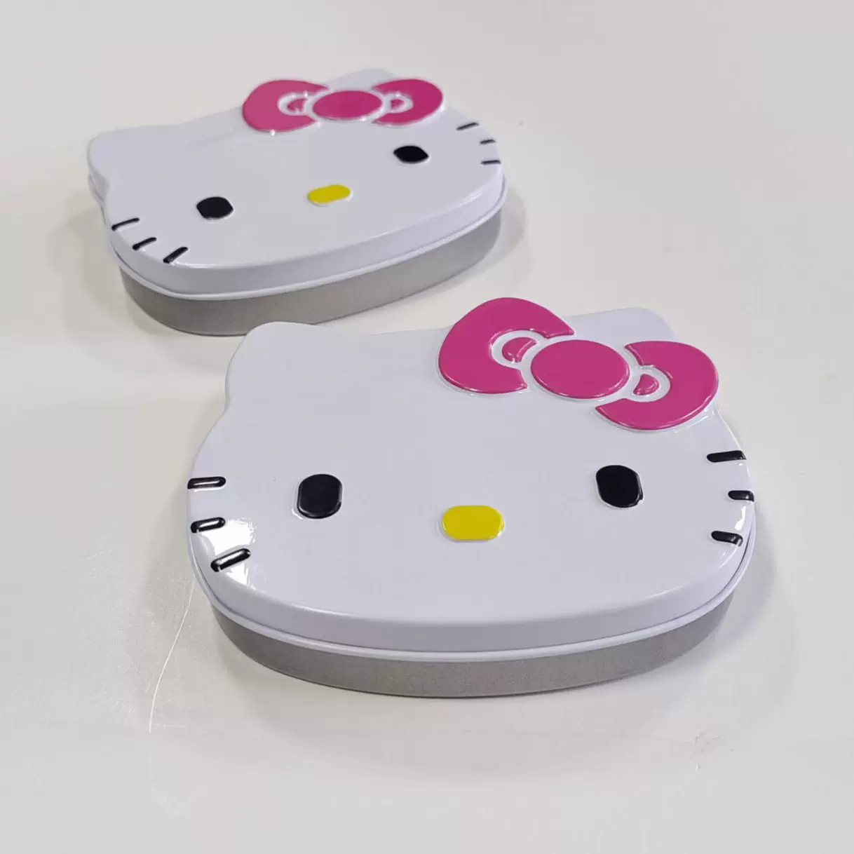 现货卡通蝴蝶结 猫头饼干盒 马口铁金属糖果 少女粉色可爱 收纳盒