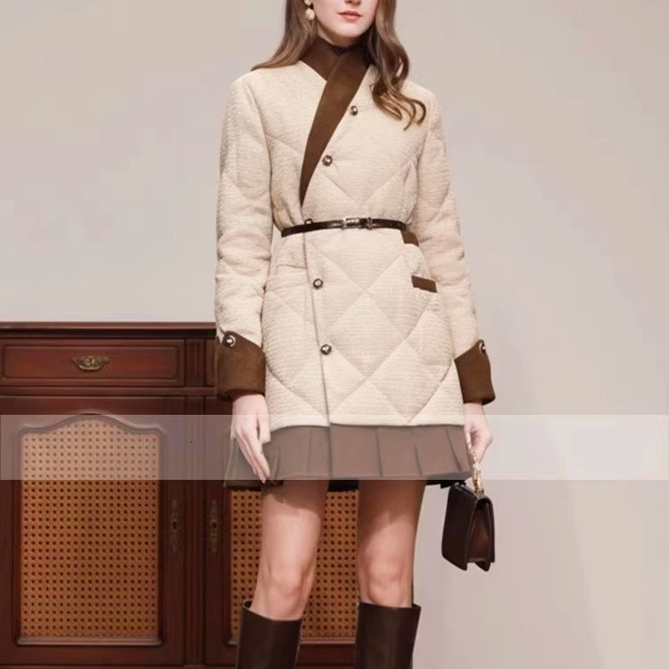 Retro Urban Mid-Length V Neck Asymmetric Placket White Duck down Jacket Women's Waist-Cinching Belt Light down Jacket Retro Urban Mid-Length V Neck Asymmetric Placket White Duck down Jacket Women's Waist-Cinching Belt Light down Jacket