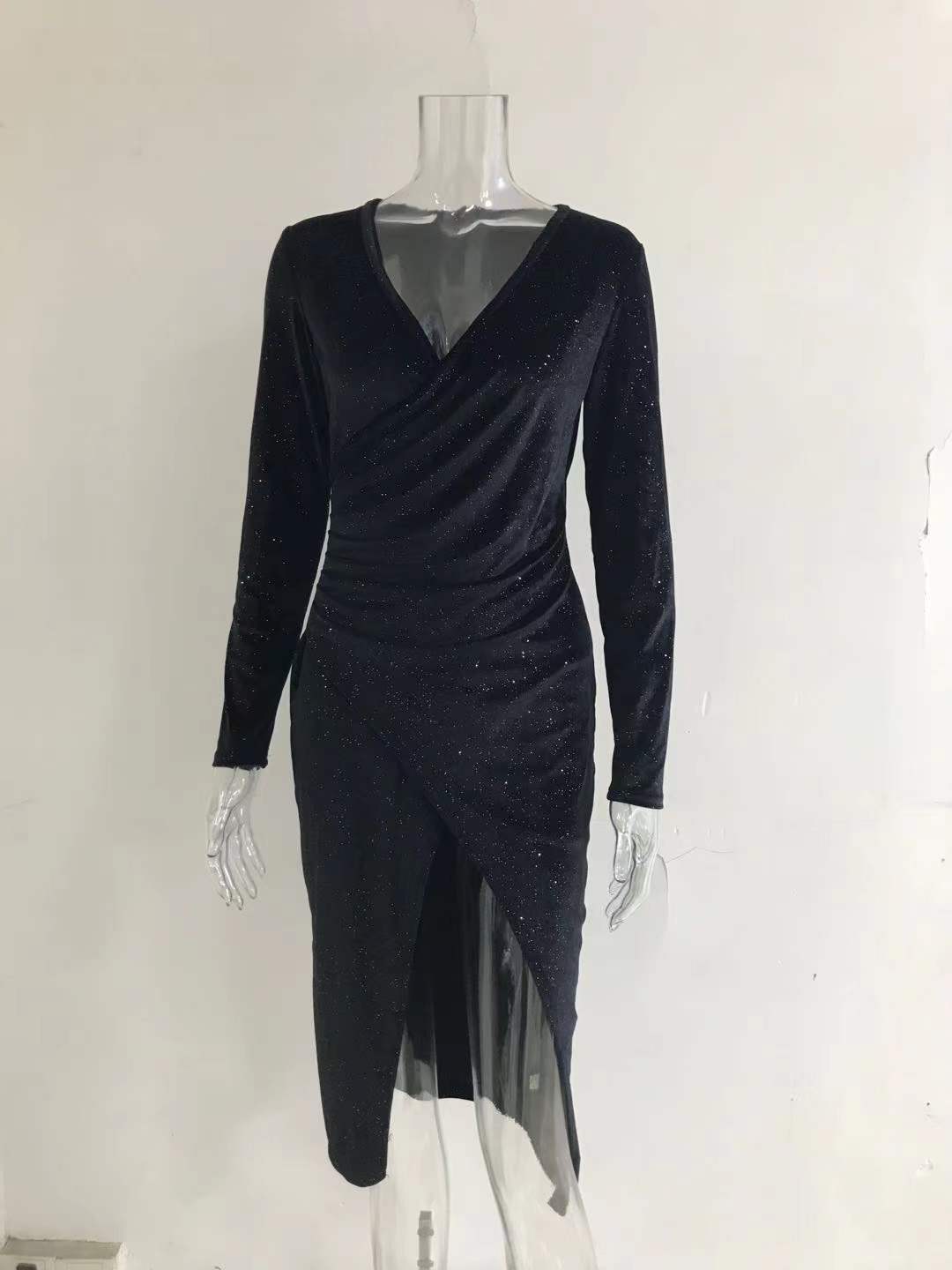 Robe de soirée sexy en velours mi-longue à manches longues, dévoilant les jambes, issue du commerce transfrontalier européen et américain._voghion.com