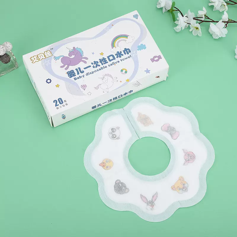 一天一片 婴幼儿一次性免洗口水巾宝宝吃奶长牙吸水围兜花瓣围嘴