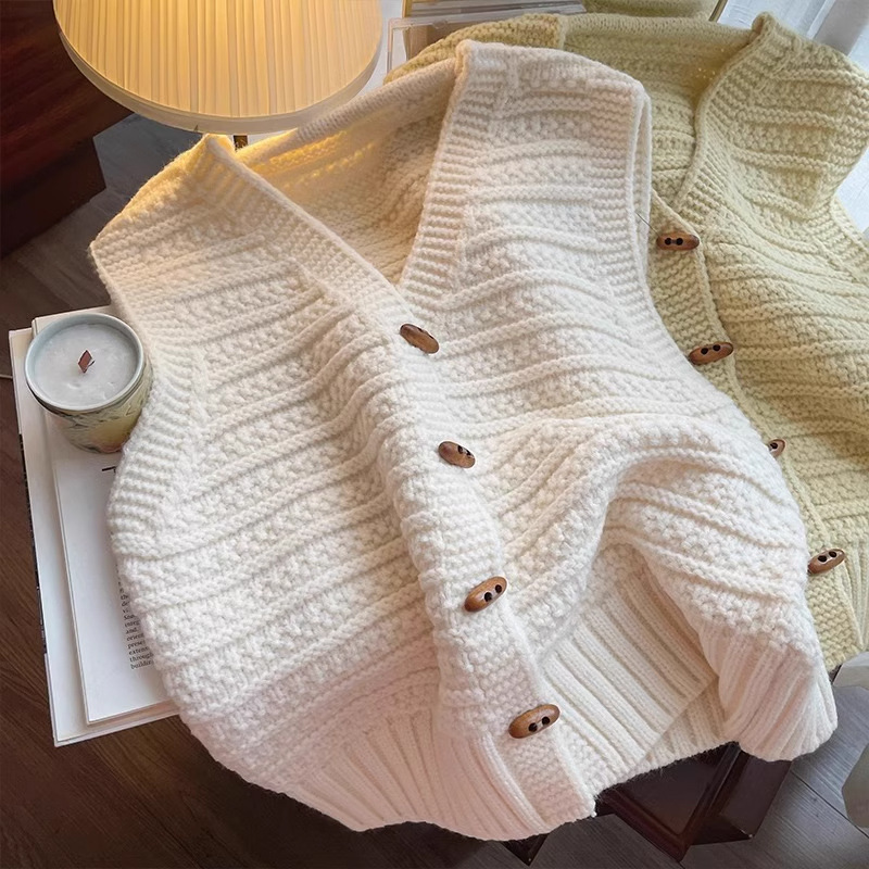 Japanese-style Horned Knit Vest Women's Spring and Autumn Loose Short Sweater Vest Overlay Sleeveless Waistcoat Japanese-style Horned Knit Vest Women's Spring and Autumn Loose Short Sweater Vest Overlay Sleeveless Waistcoat