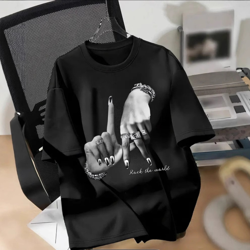 国境を越えた貿易婦人服ヨーロッパとアメリカのダークスタイルラウンドネックオフショルダーTシャツルーズカジュアルクールで個性的な女性用半袖トップス|undefined