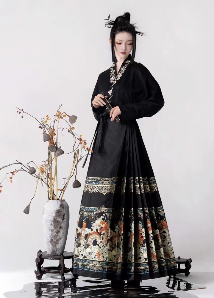 Su Yu Hua Shang Ming maxi dress imitation makeup flower Hanfu women's aircraft sleeve New Year autumn and winter set