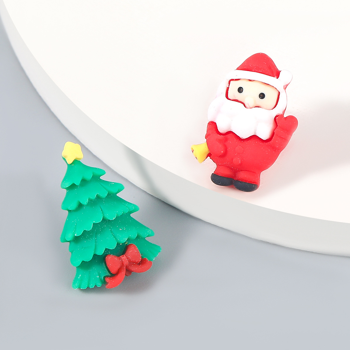 Christmas2021 Christmas series alloy resin Santa tree earrings women's fashion earrings