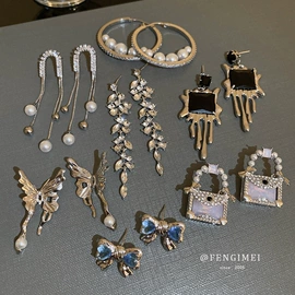 耳环;项链;耳坠