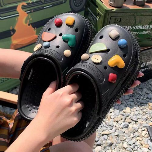 Thick-soled Croc Shoes Women's Soft-soled Anti-Slip Internet Celebrity  New Beach Baotou Semi-Sandal Slippers Women's Summer