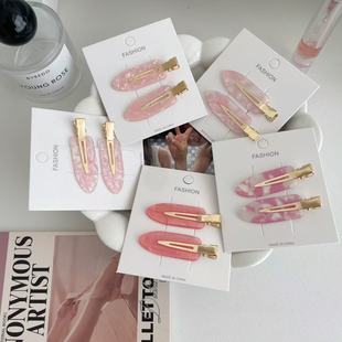 ���n�¿�l�A�ѻ���Ů�߼��Пo�ۊA���y��߅�A�l��s��ɫ����A