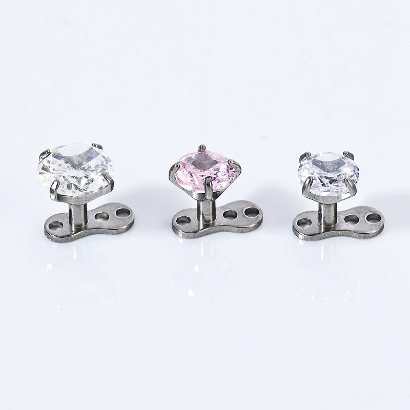16G labret stud size and finish detail