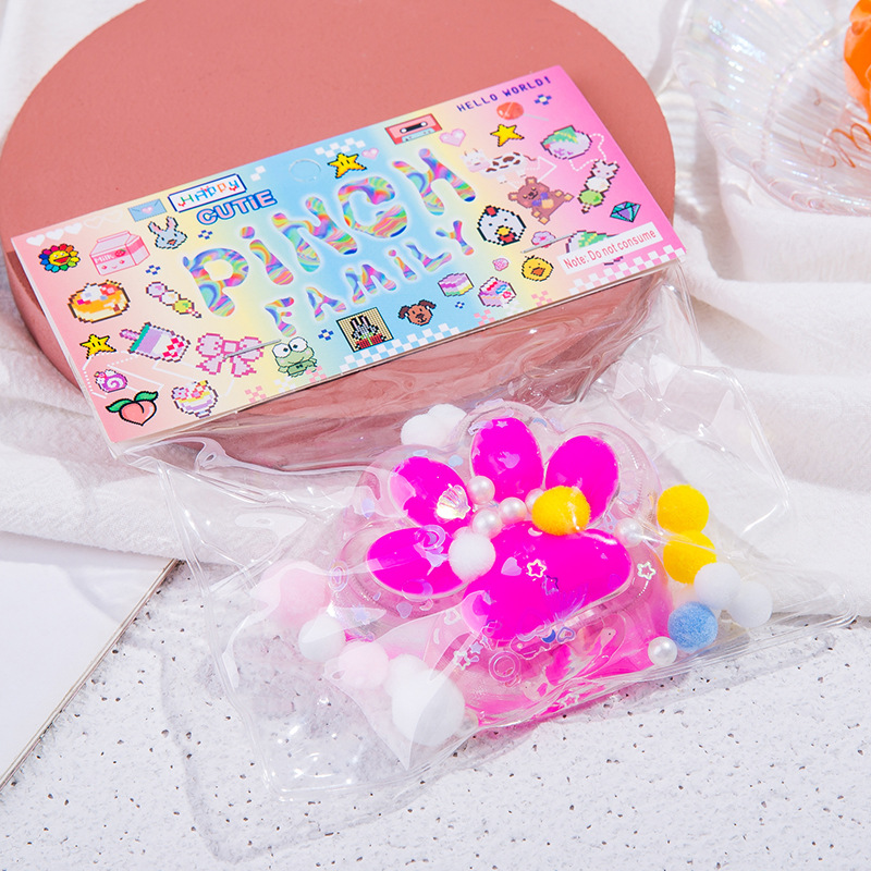 광택이 나는 투명한 고양이 발톱 ☆ 로즈를 통해