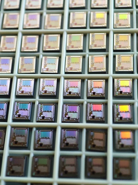 Голый чип Квалифицированный готовый продукт может быть соединен