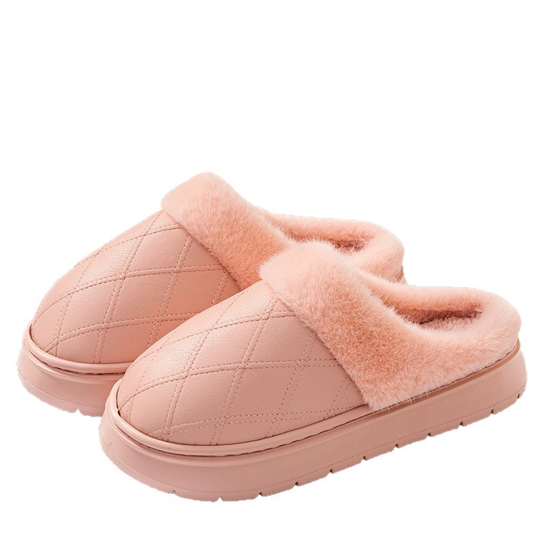 Zapatillas de algodón de talón para mujeres nuevas zapatillas de lana PU impermeables de invierno de otoño para hombres con zapatillas de lana cálidas antideslizantes.
