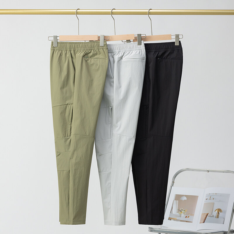 Fashionable travel sports trousers