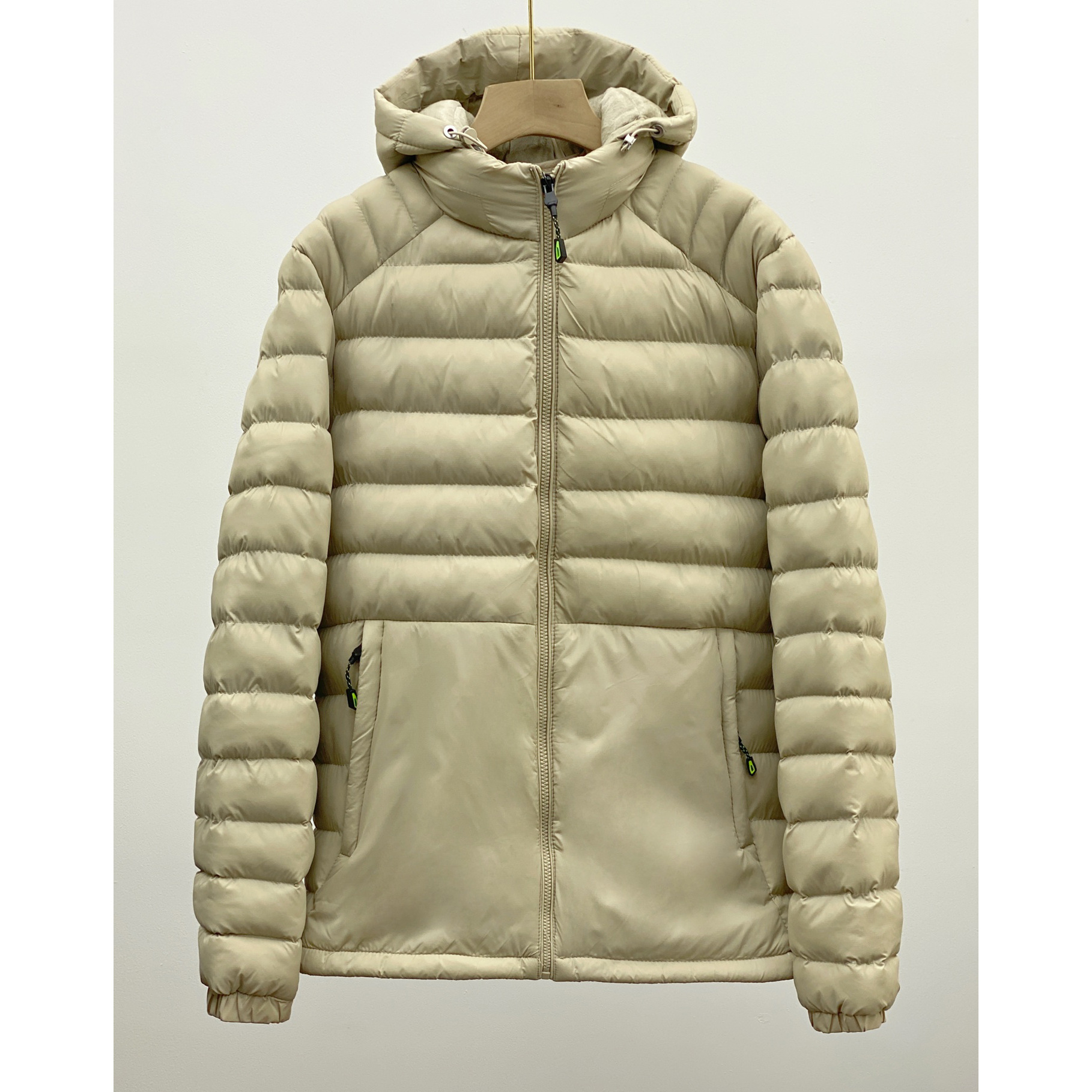 Invierno pareja montañosa ligera al aire libre costilla ropa de algodón caliente delgada sombrero desmontable chaqueta de terciopelo de moda
