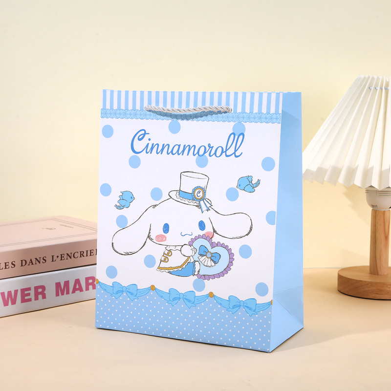 正版授权三丽鸥礼品袋Cinnamoroll玉桂狗伴手礼袋白卡纸加厚纸袋|undefined