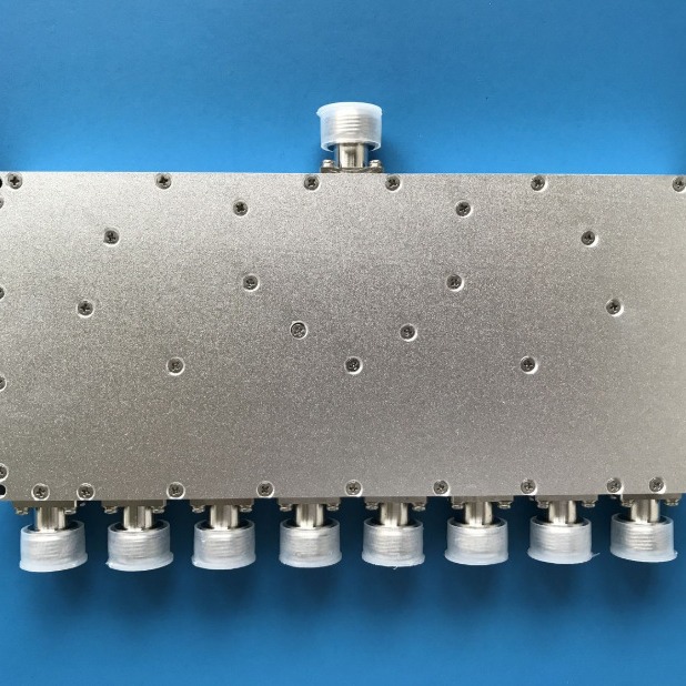 N型700-3000M微带八路功分器GPS功分一分八0.7-3G功率分配合路器