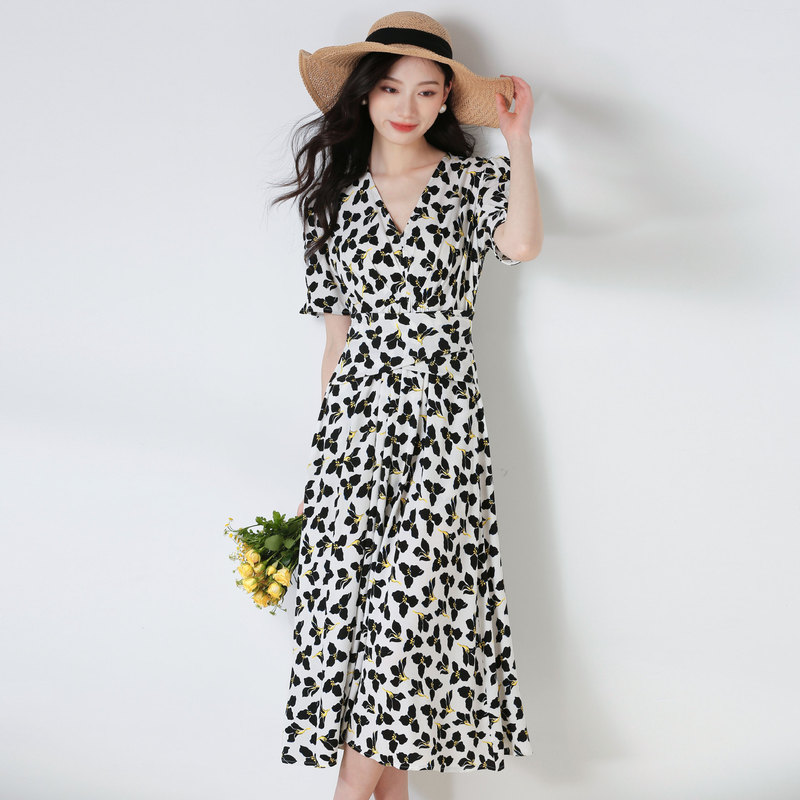 Summer Fresh and Elegant Clover V-Neck Waist-Cinching Wrap Dress Slimming Flared Skirt Short-Sleeve Dress 25268