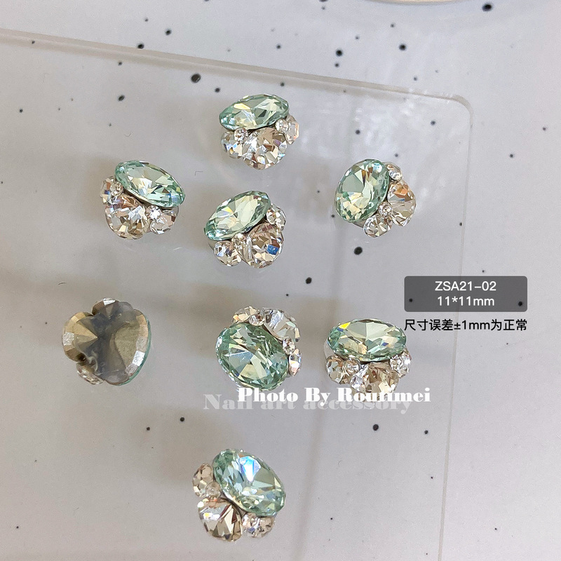 新品のk 9水晶のハトの卵のネイルアクセサリーが爆発しました。|undefined