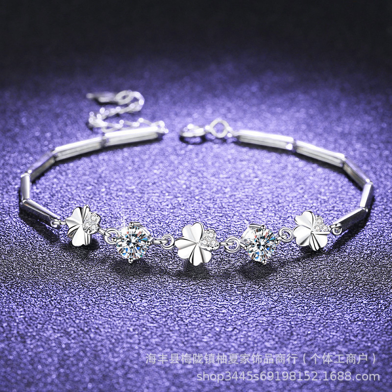 S925 Sterling Silver Four-Leaf Clover Moissanite Bracelet Women's Accessible Luxury Niche Design D Color Moissanite Bracelet Factory Wholesale