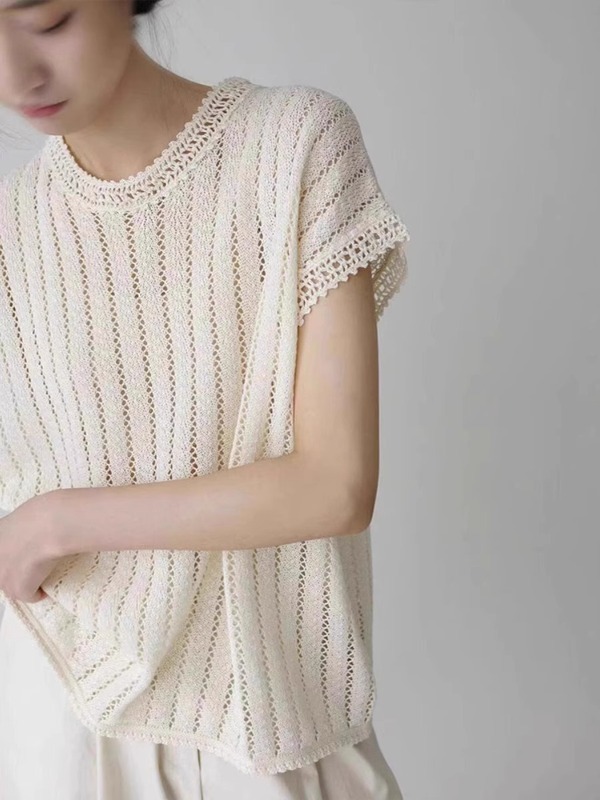 シックで大人っぽいスタイルの中空オフホワイトアイスシルクニット半袖Tシャツ、女性用夏のゆったりとしたファッショナブルなトップス|undefined
