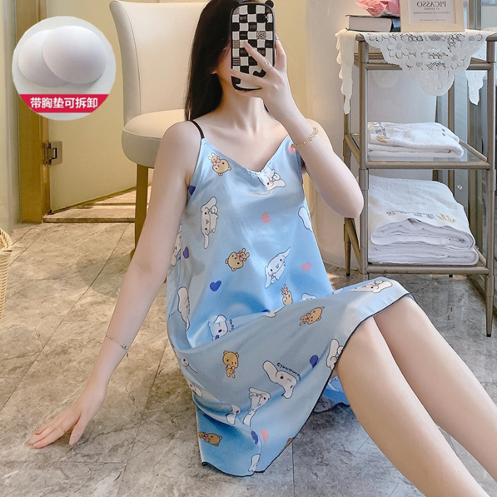 Una variedad de pijamas de verano giratorio cojín de pecho de seda simulada vestido de cinturón sexy pijamas de flores y hierbas dibujos animados ropa para el hogar