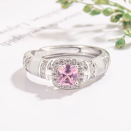 耳钉;项链;手链