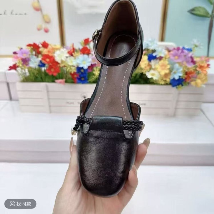 Fada de explosión de verano con sandalias de talón grueso 2026 cómodas no cansadas pie versátil con sandalias francesas para mujeres
