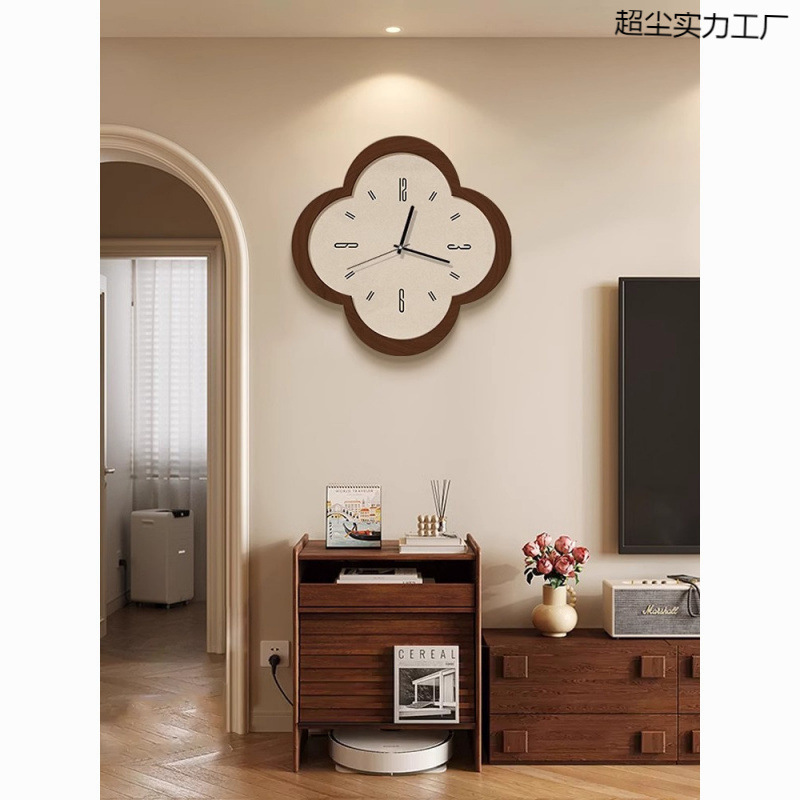 2025 New High-End Living Room Wall Clock Internet Celebrity Wabi-Sabi Style Retro Restaurant Silent Creative Clock Wall Hanging