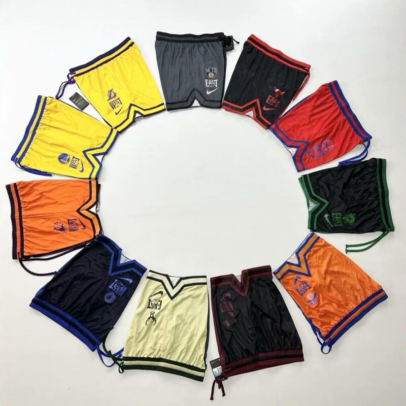 American-Style Basketball Shorts for Men, Quick-Dry Loose Training Shorts, Lakers Warriors Nets Retro Shorts, Summer Sports Casual Wear American-Style Basketball Shorts for Men, Quick-Dry Loose Training Shorts, Lakers Warriors Nets Retro Shorts, Summer Sports Casual Wear