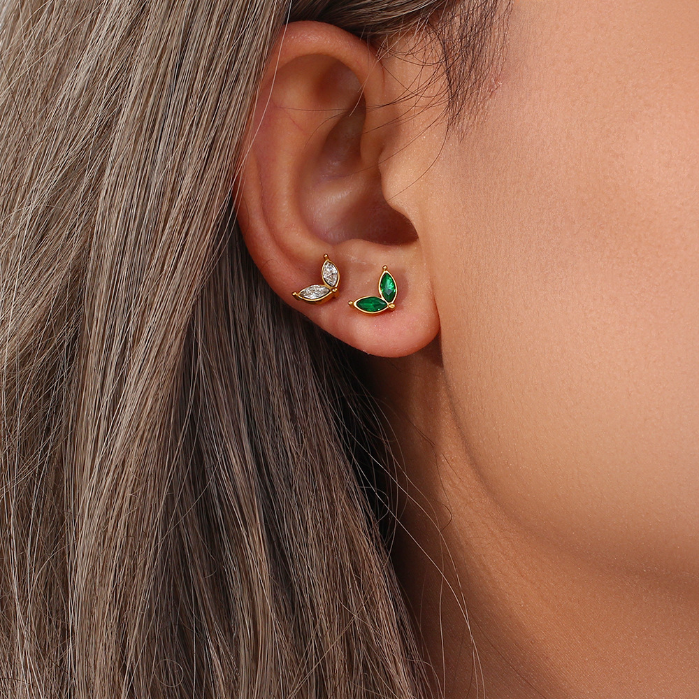 Simple Style Leaf Flower Inlay Stainless Steel Zircon Gold Plated Ear Studs display picture 5