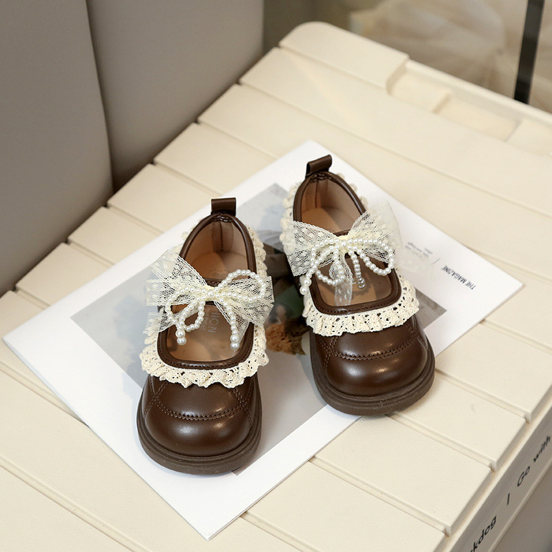 Zapatos de cuero de niñas arco dulce zapatos de princesa de perlas primavera 2026 nuevos zapatos de niñas zapatos de espectáculo de niños image 8