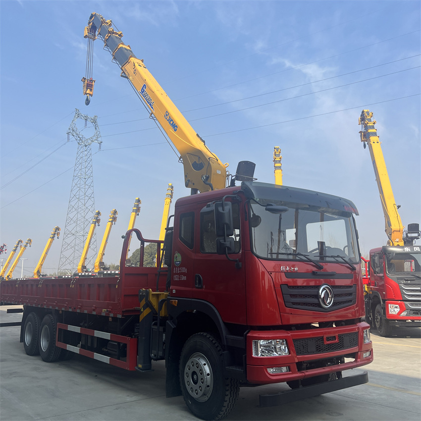 【程力集团】东风天龙随车吊4x2右驾10吨起重机出口非洲和南美