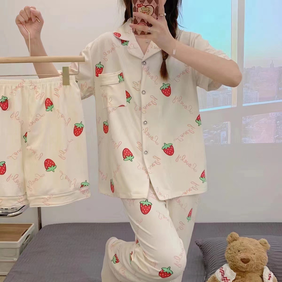 Pijamas de verano de las mujeres delgados pantalones de manga corta cardigan conjunto de tres piezas popular en línea nuevo traje de desgaste de casa de verano image 14