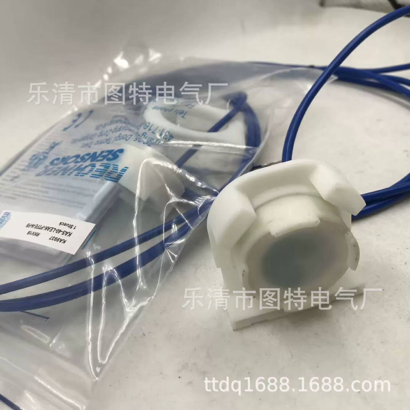 Поставка нового датчика приближения KAS-40-LEAK-PTFE-N-FB Физическая картинка Гарантия 1 год