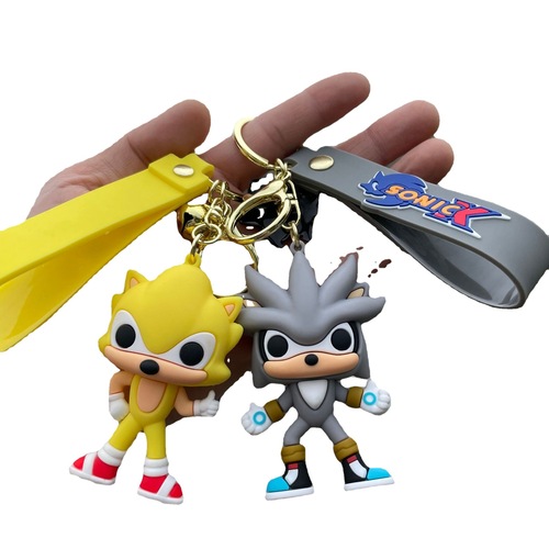 New cartoon Sonic the Hedgehog figurine keychain, couple's bag accessory, car keychain decoration gift