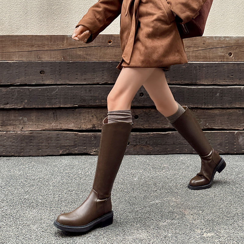 2025 New Autumn and Winter Boots Women's Low-Heeled Boots Black Cowhide V-Mouth Tall Knee-High Knight Boots