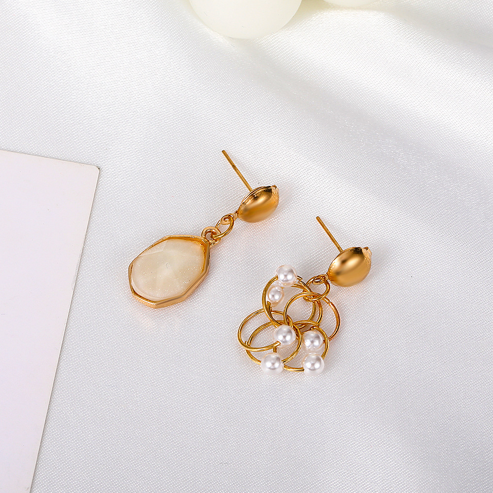 Fashion Asymmetrical Pearl Opal Earrings Wholesale Nihaojewelry display picture 4