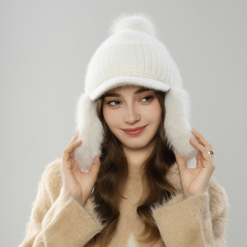 Mũ len beanie nữ lông thỏ giữ ấm mùa thu đông kiểu Hàn Quốc, mũ lưỡi vịt nhỏ có quả cầu lông — màu be