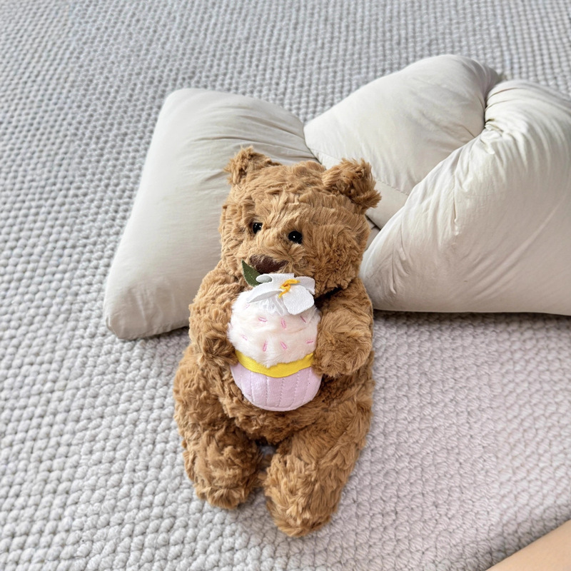 Uk Je Limited Edition Hugging Cake Barcelona Bear Cute Bear Plush Toy Valentine's Day Gift Christmas Gift Heartwarming