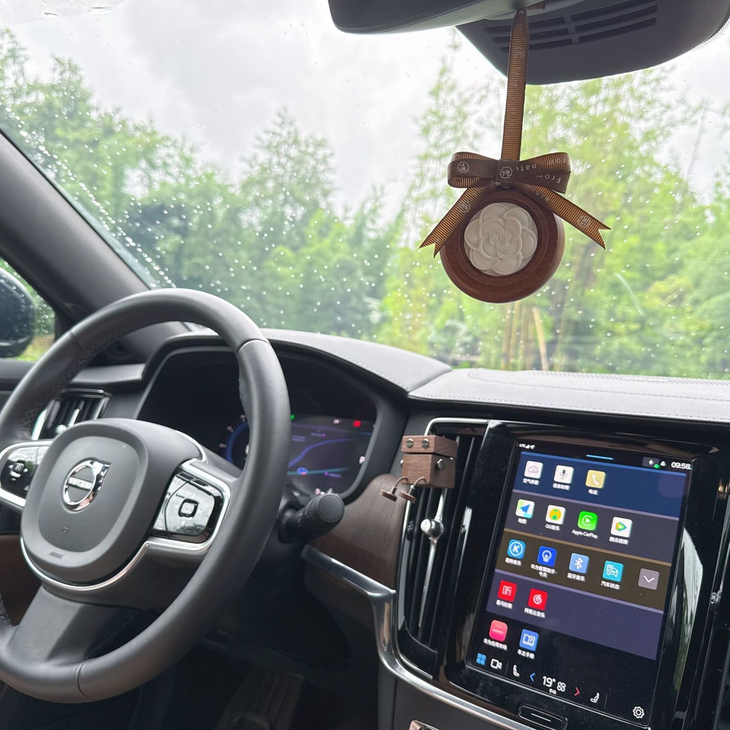 Expansión de coche fragancia de yeso de madera aceite esencial suspensión de madera aire de coche fresco oficina hogar pieza colgante de aromaterapia