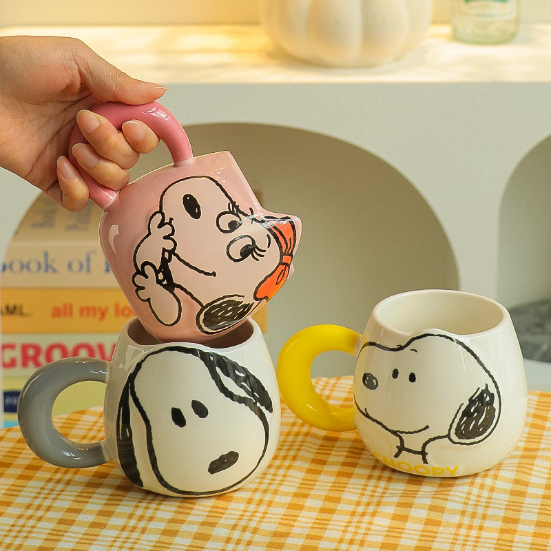 Auténtica licencia Snoopy tazas de cerámica para niños tazas de agua estudiantes tazas de gran capacidad para niñas de alto valor facial lindo