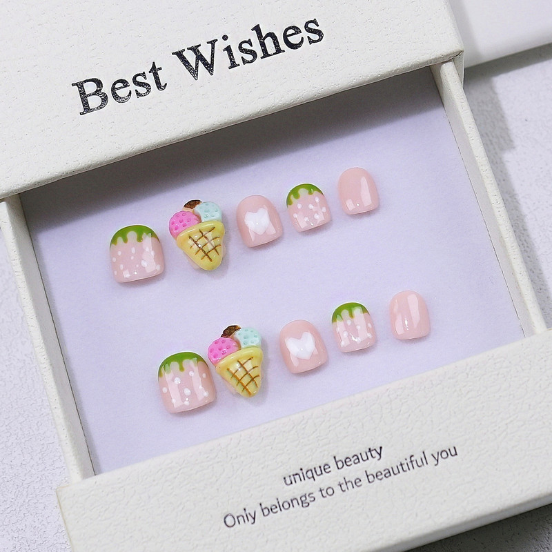 [Children's Wearable Nails] New Style Pure Handmade Nail Stickers, Cute Cartoon Strawberry Fake Nails, Non-Toxic and Removable