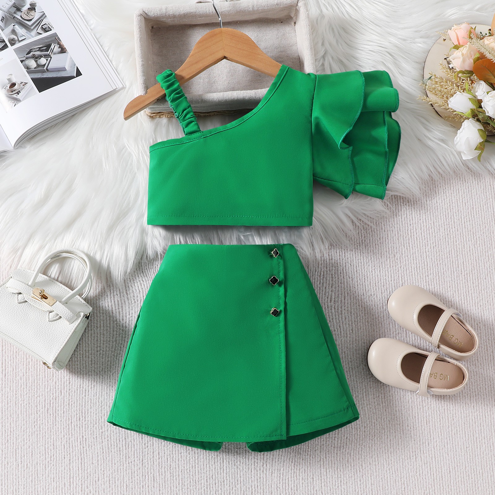 132g Weight Kids Clothing Sets Children's Clothing Type Sleeveless Sleeve Length Cotton, Polyester Fabric Type Pants Sets Sets Type 2 Pieces Set Quantity Holiday, Daily, Selfie Occasion Collarless Neckline Regular Fit Fit Type Solid Color Pattern 2025 Spring and Summer Season Girl'S Gender Casual, Elegant, Simple Style Style Casual Elegant Simple Style Solid Color Cotton Polyester Girls Clothing Sets 3