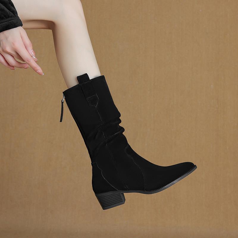 Demi-season brown insulated black high boots