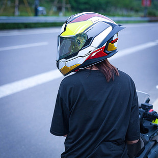 Orz Motorcycle Helmet Men's and Women's Summer Motorcycle Full Helmet Four Seasons Large Tail Wing Couple Dot Cross-Border