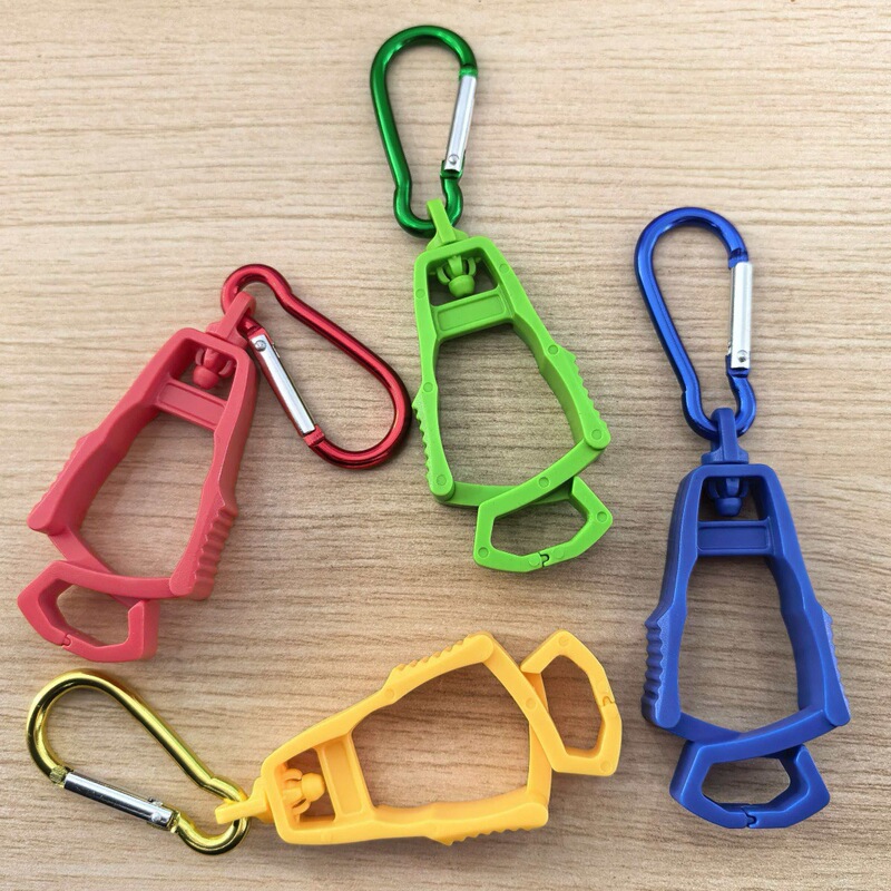 Free Shipping on One Piece: Safety Glove Clip in Six Colors, Plastic Anti-Loss Glove Clip with Carabiner Hook for Hanging Hats Free Shipping on One Piece: Safety Glove Clip in Six Colors, Plastic Anti-Loss Glove Clip with Carabiner Hook for Hanging Hats