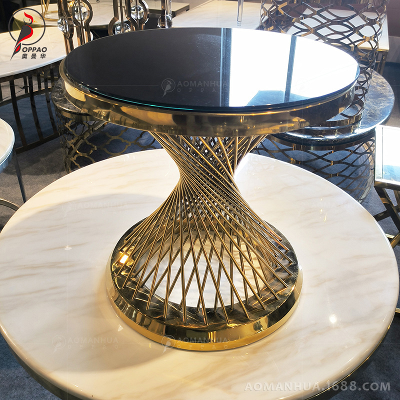 Mesa de té de mármol de acero inoxidable combinación de varios lados de la sala de estar simple mesa de hotel de metal hueco nido de pájaros titanio oro